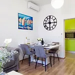 Apartman Donat &