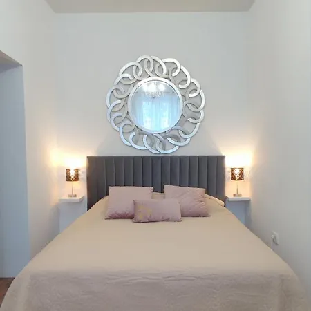 Apartament Donat & *